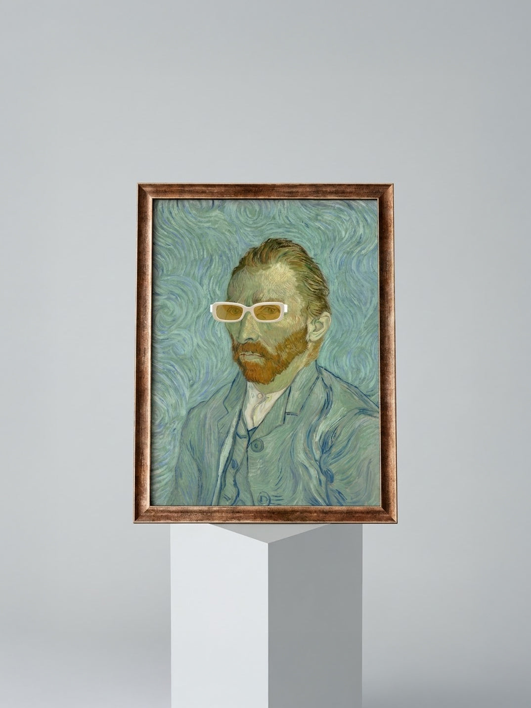 DAMNARTS Vincent van Gogh glasses holder displayed on a pedestal with round optical glasses, highlighting art and function.